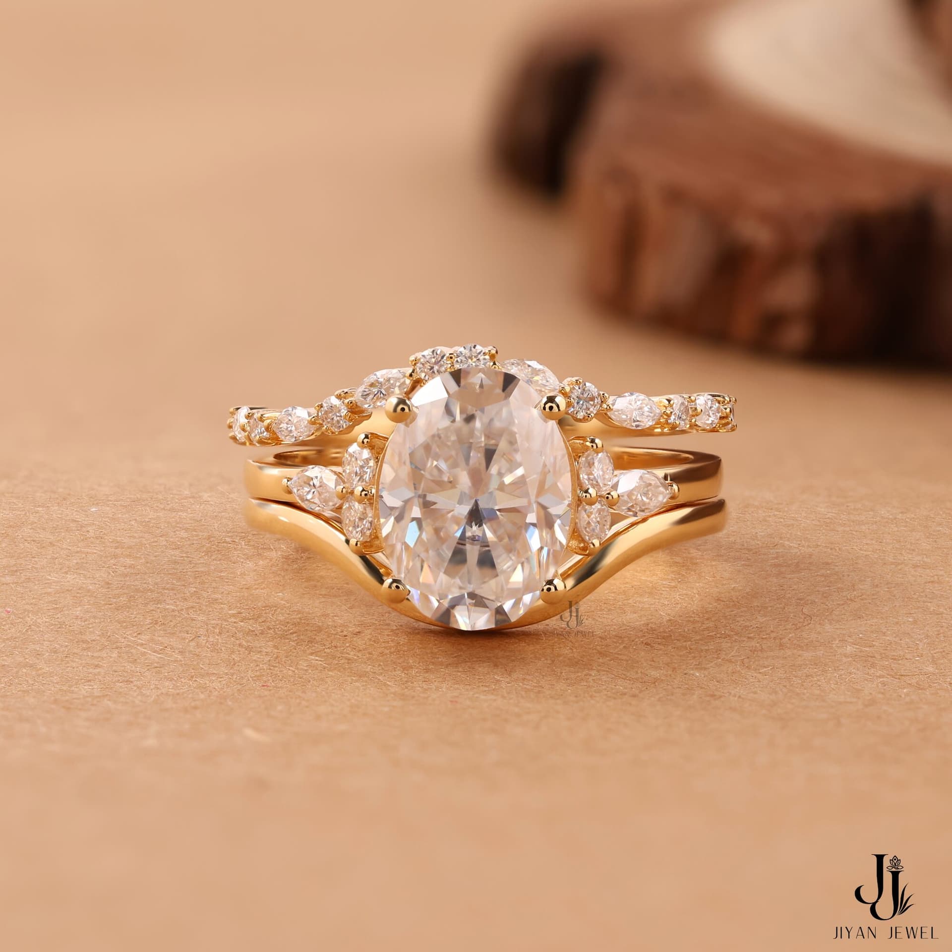 Corona Oval Crown Set — 14K Yellow Gold, view 1