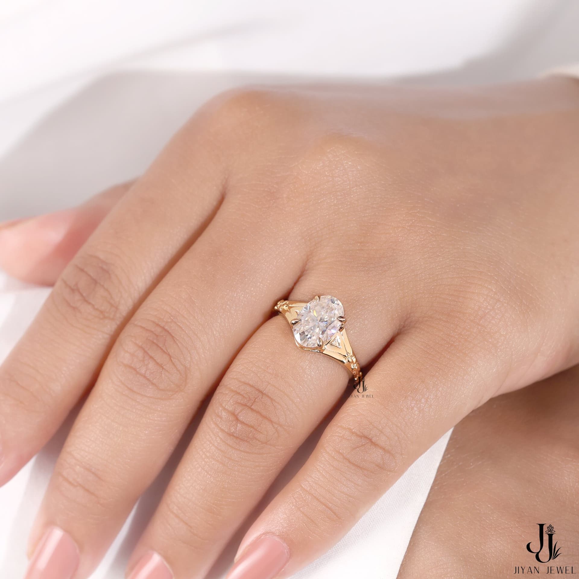 Etta Oval Split Solitaire — 14K Yellow Gold, view 3