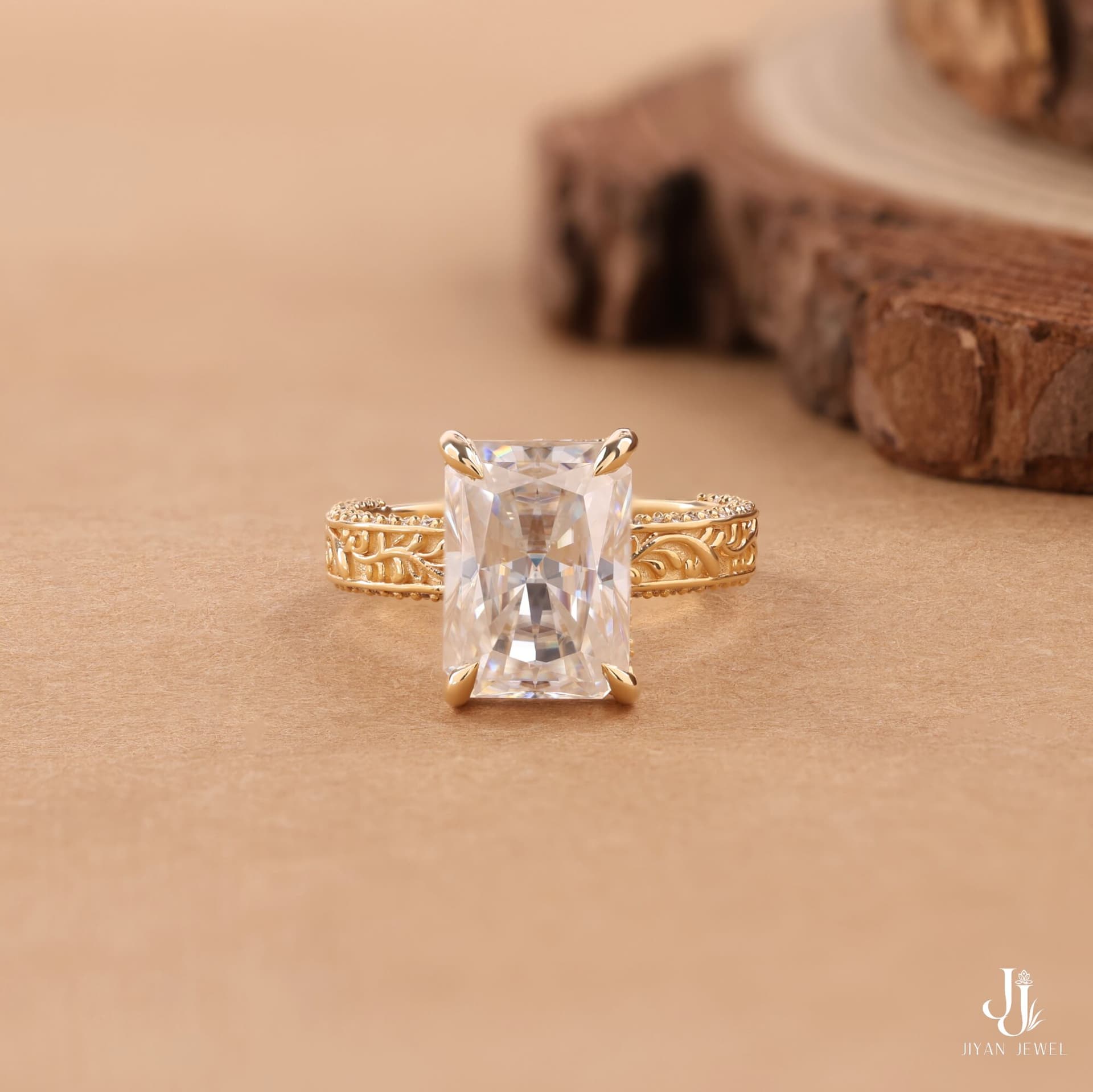 Florentine Radiant Solitaire — 14K Yellow Gold, view 1
