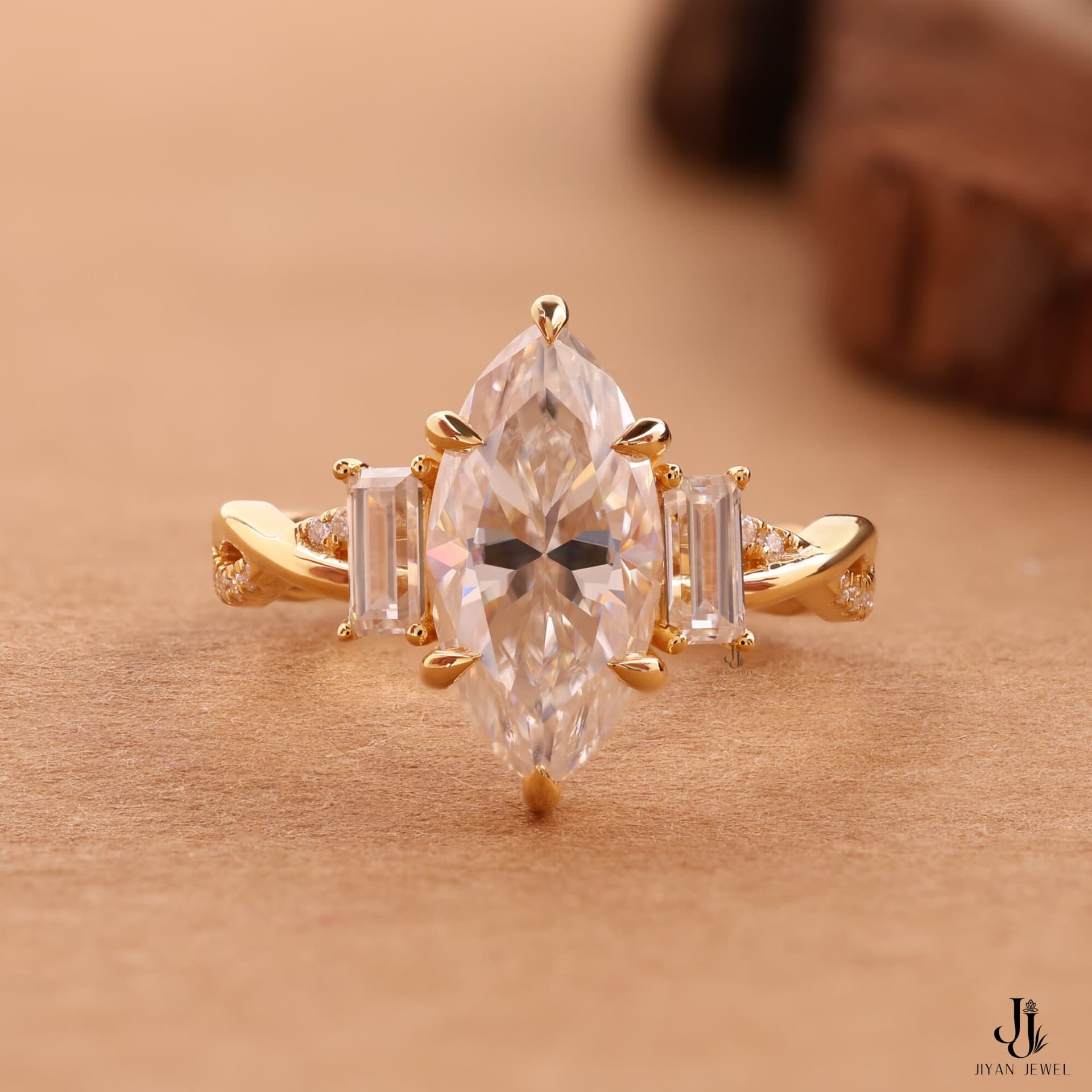 Liana Marquise Vine Ring — 14K Yellow Gold, view 1